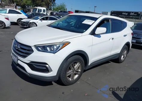 2017 Hyundai Santa Fe Sport 2.4L z USA, uszkodzony, nr VIN 5XYZTDLB0HG403842